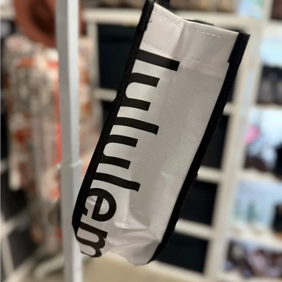 Lululemon Small Logo Reusable Shopping Bag - Picture 3 of 3